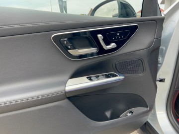 Mercedes-Benz GLC 220 d 4MATIC (foto 21)