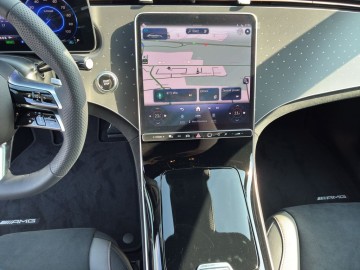 Mercedes-Benz EQE 350 4MATIC Electric Art Edition (foto 18)