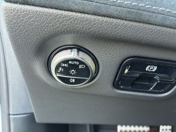 Mercedes-Benz EQE 350 4MATIC Electric Art Edition (foto 20)