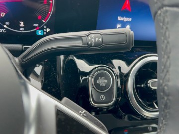 Mercedes-Benz GLA 200 d 4MATIC (foto 19)