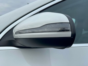 Mercedes-Benz GLA 200 d 4MATIC (foto 22)