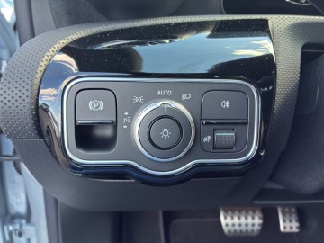 Mercedes-Benz CLA 200 d Shooting Brake  (foto 20)