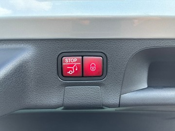 Mercedes-Benz CLA 200 d Shooting Brake  (foto 26)