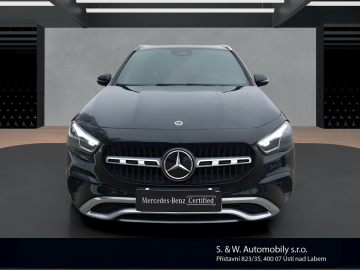 Mercedes-Benz GLA180d (foto 1)