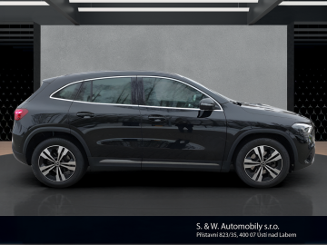 Mercedes-Benz GLA180d (foto 3)