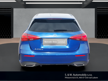 Mercedes-Benz A 250 e (foto 3)