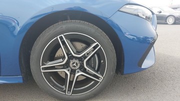 Mercedes-Benz A 250 e (foto 14)