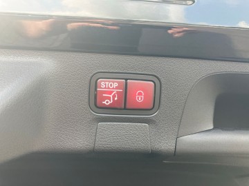 Mercedes-Benz CLA 200d Shooting Brake (foto 26)