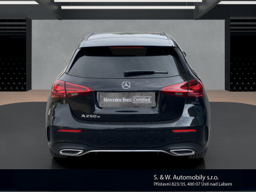 Mercedes-Benz A 250 e (foto 3)