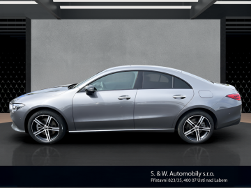 Mercedes-Benz CLA 250 e (foto 1)