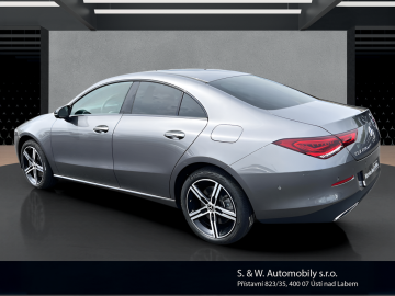 Mercedes-Benz CLA 250 e (foto 2)