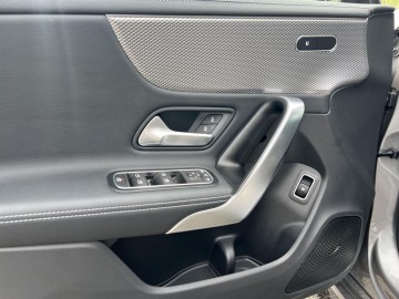 Mercedes-Benz CLA 250 e (foto 9)