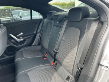 Mercedes-Benz CLA 250 e (foto 15)