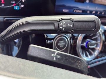 Mercedes-Benz GLA 200 d (foto 19)