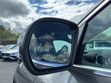 Mercedes-Benz GLA 200 d (foto 22)