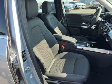 Mercedes-Benz GLB 180 d (foto 9)