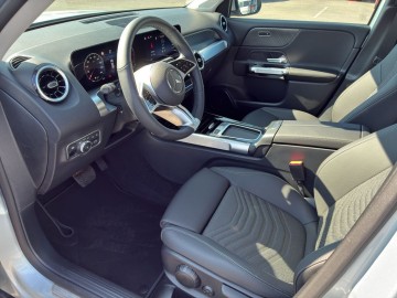Mercedes-Benz GLB 180 d (foto 14)