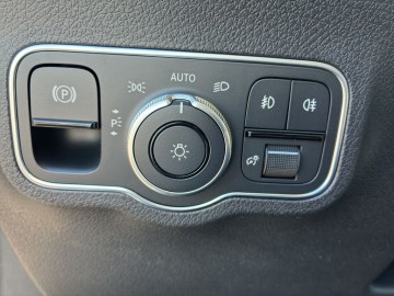 Mercedes-Benz GLB 180 d (foto 20)