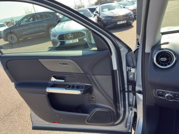 Mercedes-Benz GLB 180 d (foto 21)