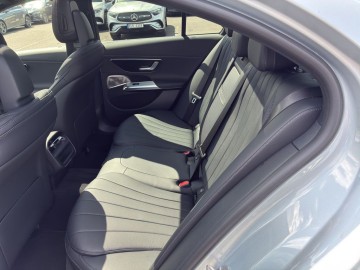 Mercedes-Benz E 220 d 4MATIC (foto 13)