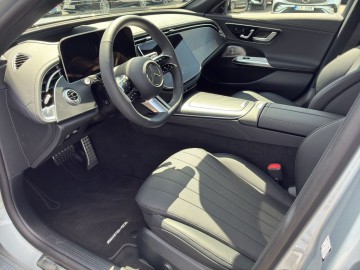 Mercedes-Benz E 220 d 4MATIC (foto 14)