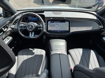 Mercedes-Benz E 220 d 4MATIC (foto 15)