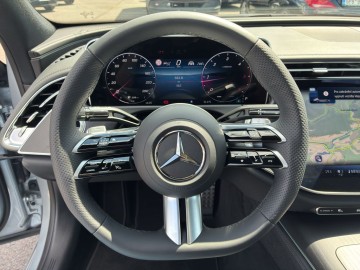 Mercedes-Benz E 220 d 4MATIC (foto 17)