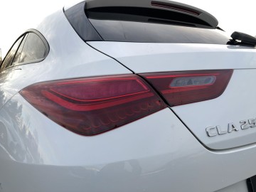 Mercedes-Benz CLA 250 e Shooting Brake (foto 9)
