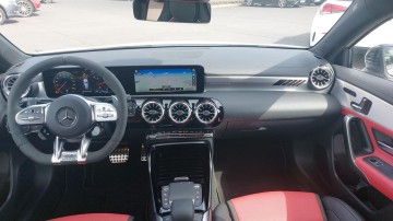 Mercedes-Benz A 35 AMG 4MATIC (foto 10)