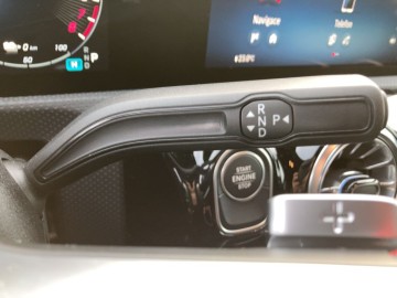 Mercedes-Benz CLA 250 e Shooting Brake (foto 23)