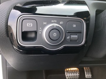 Mercedes-Benz CLA 250 e Shooting Brake (foto 24)