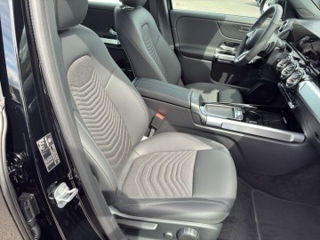 Mercedes-Benz EQB 250+ (foto 9)