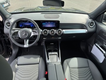 Mercedes-Benz EQB 250+ (foto 15)