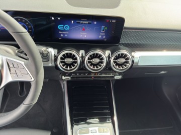 Mercedes-Benz EQB 250+ (foto 18)