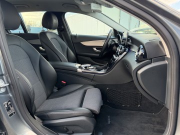 Mercedes-Benz C 300 d 4MATIC T (foto 9)