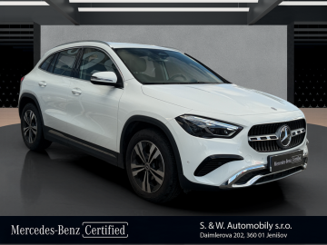 Mercedes-Benz GLA180d (foto 2)