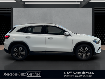 Mercedes-Benz GLA180d (foto 3)