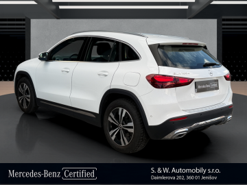 Mercedes-Benz GLA180d (foto 6)