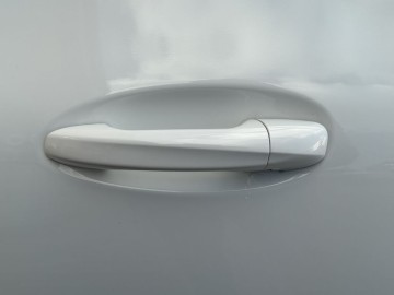 Mercedes-Benz GLA180d (foto 24)