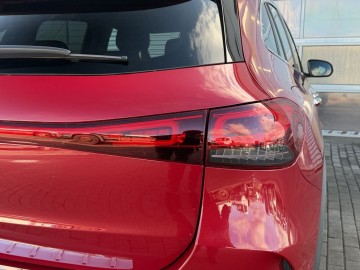 Mercedes-Benz  EQA 250 (foto 12)