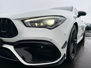 Mercedes-Benz CLA 45 AMG Shooting Brake CLA 45 AMG Shooting Brake (foto 26)