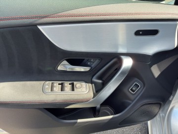 Mercedes-AMG CLA 35 4MATIC Shooting Brake (foto 11)