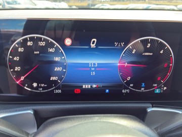 Mercedes-Benz GLB 180 d (foto 16)