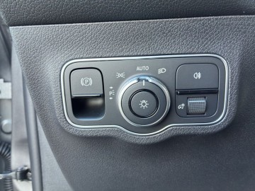 Mercedes-Benz GLB 180 d (foto 20)