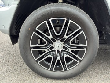 Mercedes-Benz G 580 s technologií EQ (foto 25)