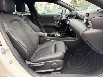 Mercedes-Benz CLA 200 Shooting Brake (foto 9)