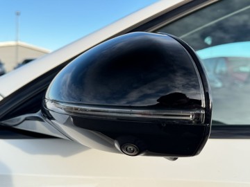 Mercedes-Benz E 220 d 4MATIC (foto 24)