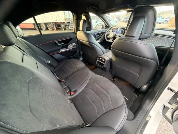 Mercedes-Benz E 220 d 4MATIC (foto 27)