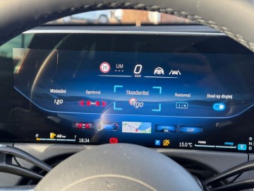 Mercedes-Benz E 220 d 4MATIC (foto 29)