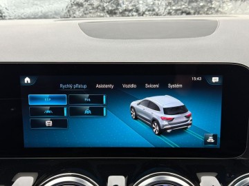 Mercedes-Benz GLA 250e (foto 31)